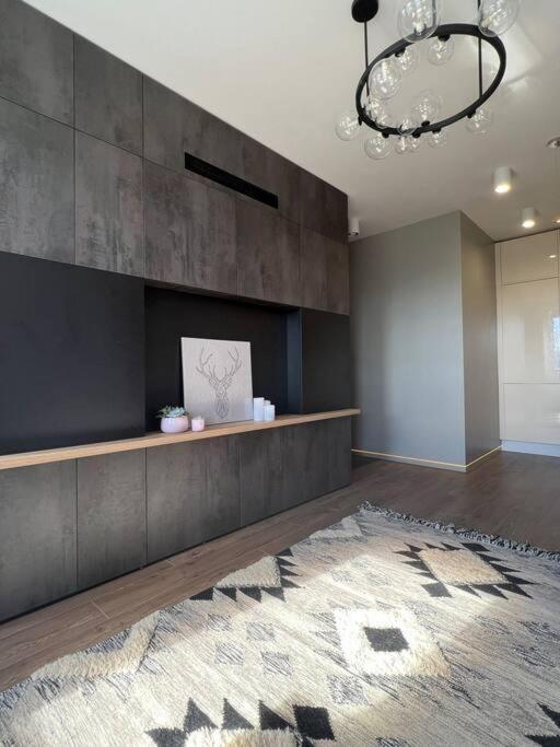 Luxury Pearl With Parking Place In Holesovice Πράγα Εξωτερικό φωτογραφία