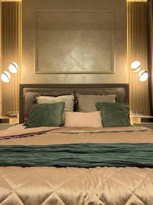 Luxury Pearl With Parking Place In Holesovice Πράγα Εξωτερικό φωτογραφία